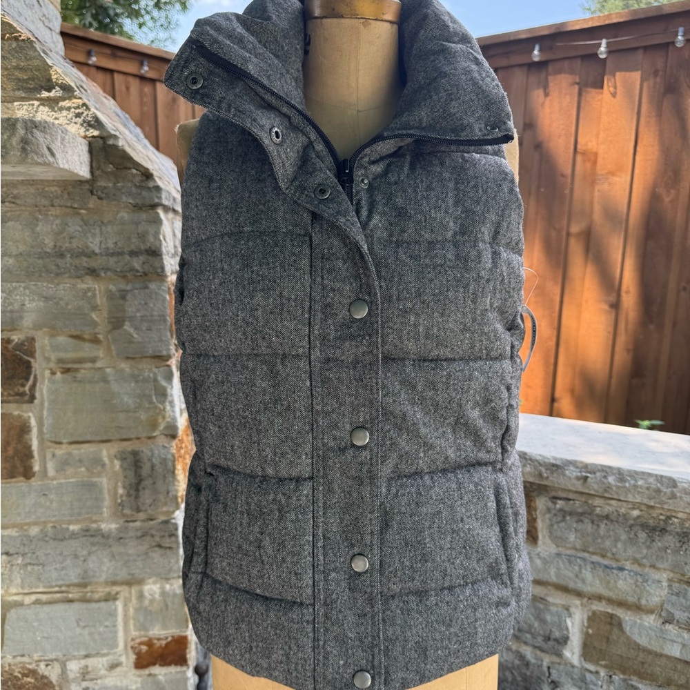 Old Navy Charcoal Quilted Vest